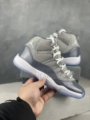 Air Jordan 11 Retro Cool Grey