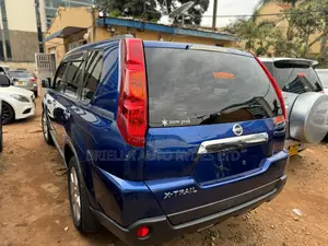 Nissan X-Trail 2010 Blue
