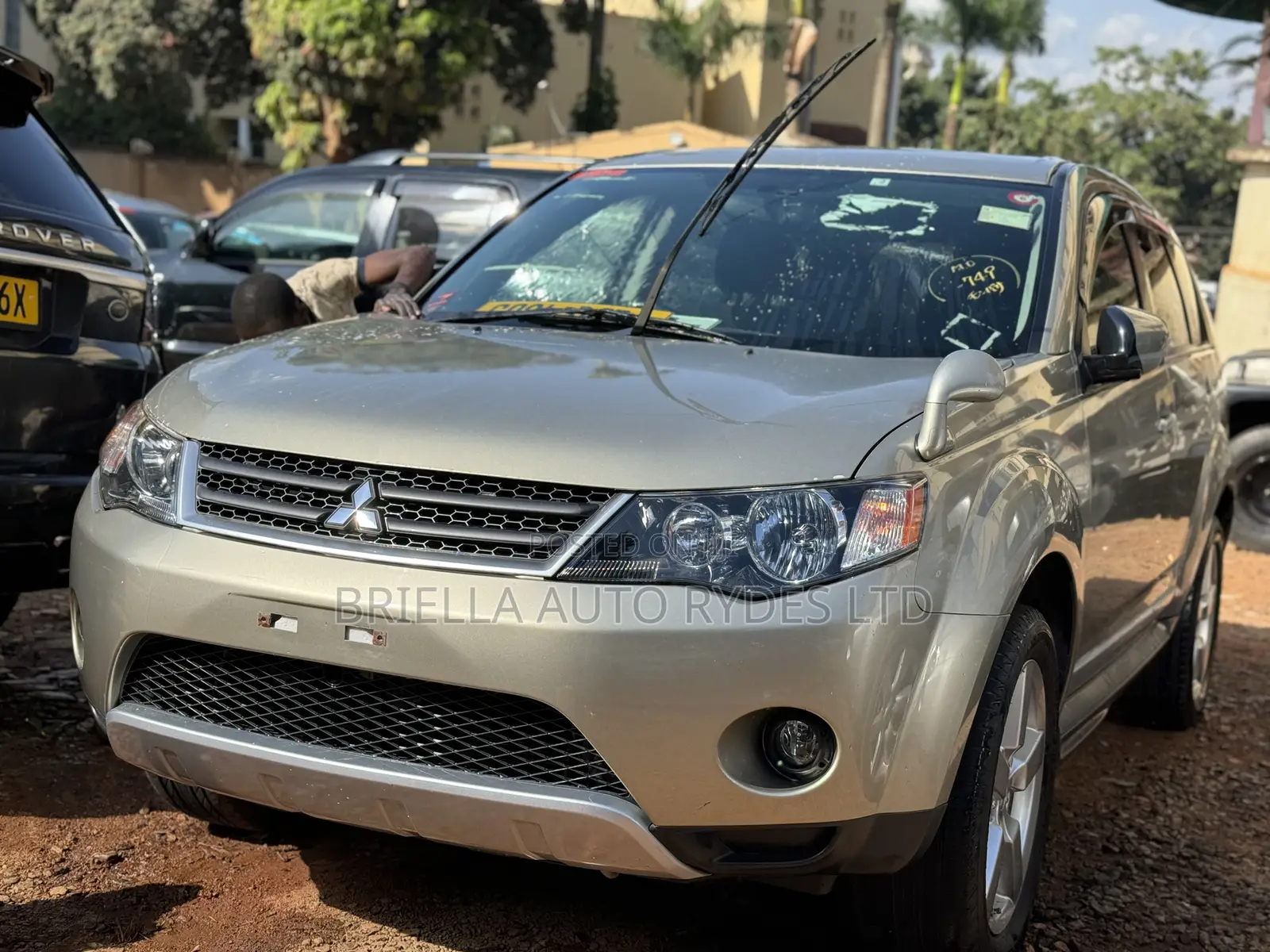 Mitsubishi Outlander 2010 Gray