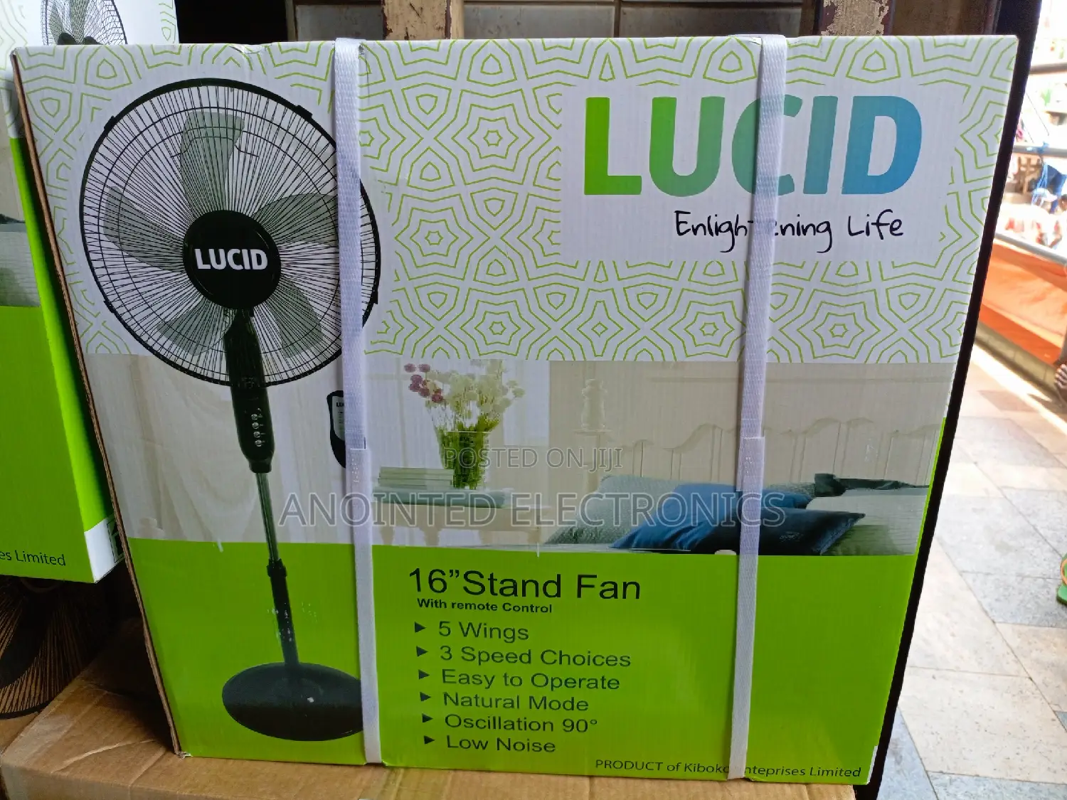 Stand Fans Lucid With a Remote
