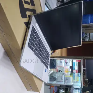 New Laptop HP ProBook 440 G4 8GB Intel SSD 512GB