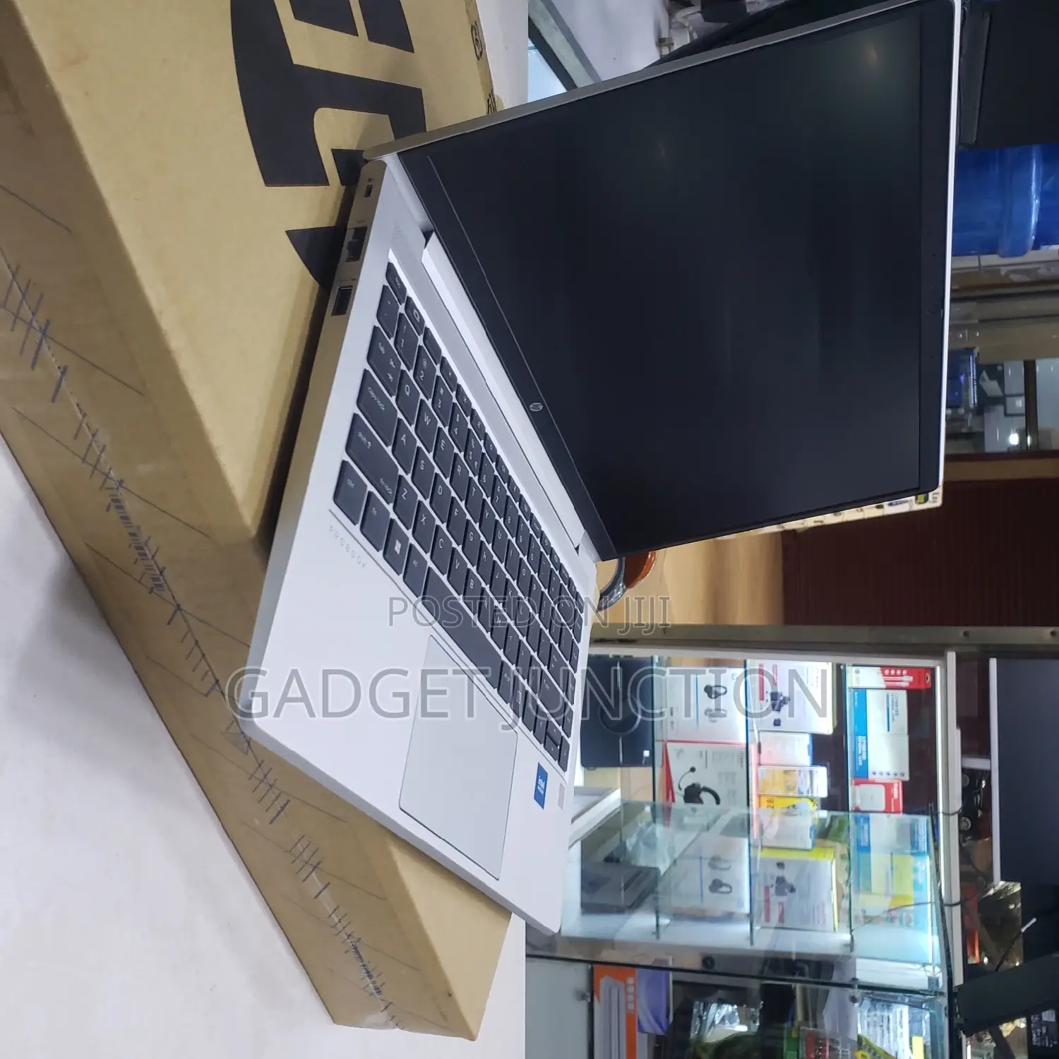 New Laptop HP ProBook 440 G4 8GB Intel SSD 512GB