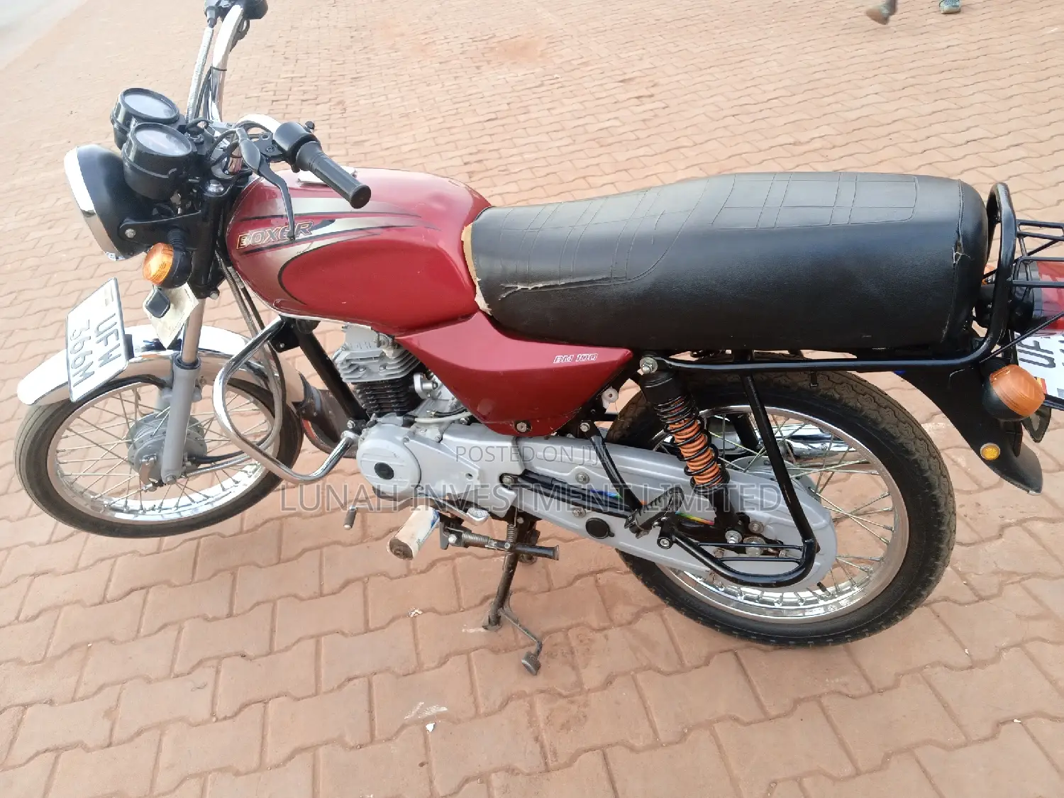 Bajaj Boxer 100 2024 Red
