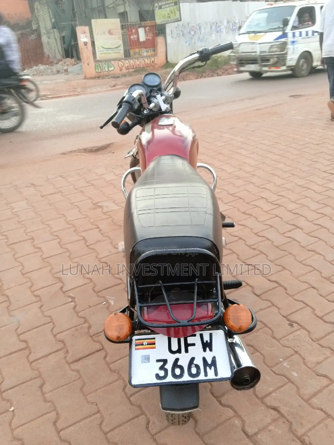 Bajaj Boxer 100 2024 Red
