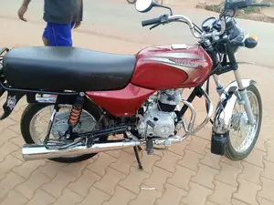 Bajaj Boxer 2023 Red