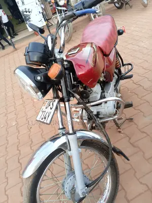 Bajaj Boxer 100 2023 Red