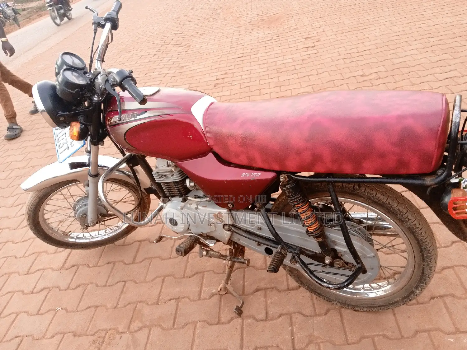 Bajaj Boxer 2023 Red