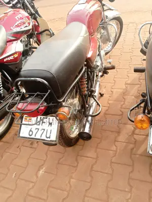 Bajaj Boxer 2023 Red