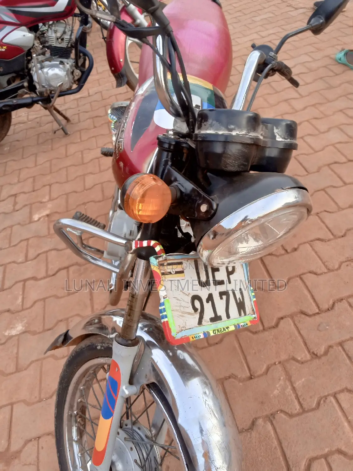 Bajaj Boxer 2021 Red