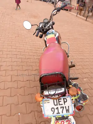 Bajaj Boxer 2021 Red