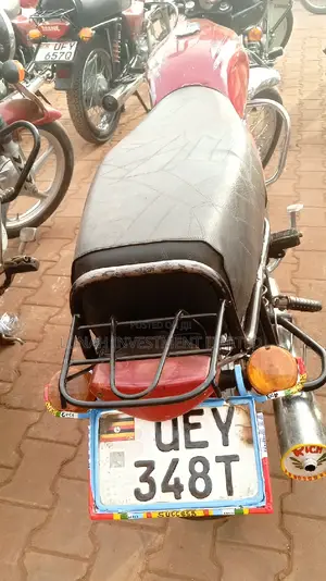 Bajaj Boxer BM100ES 2023 Red