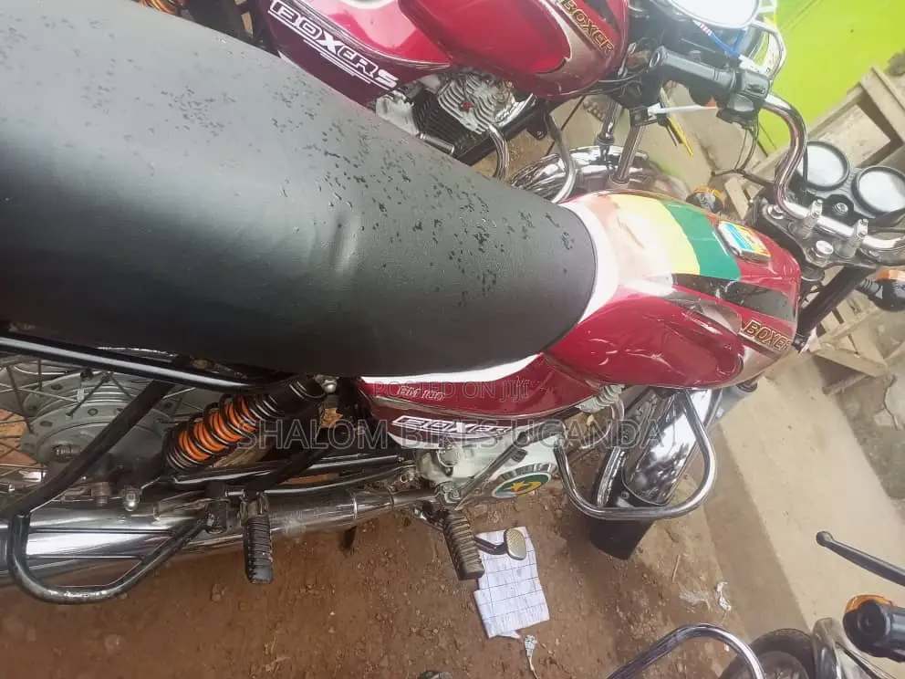 Bajaj Boxer 2022 Red
