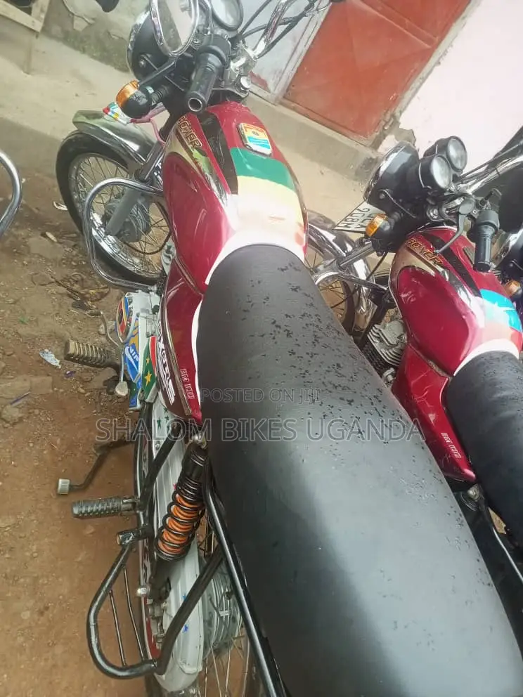 Bajaj Boxer 2022 Red