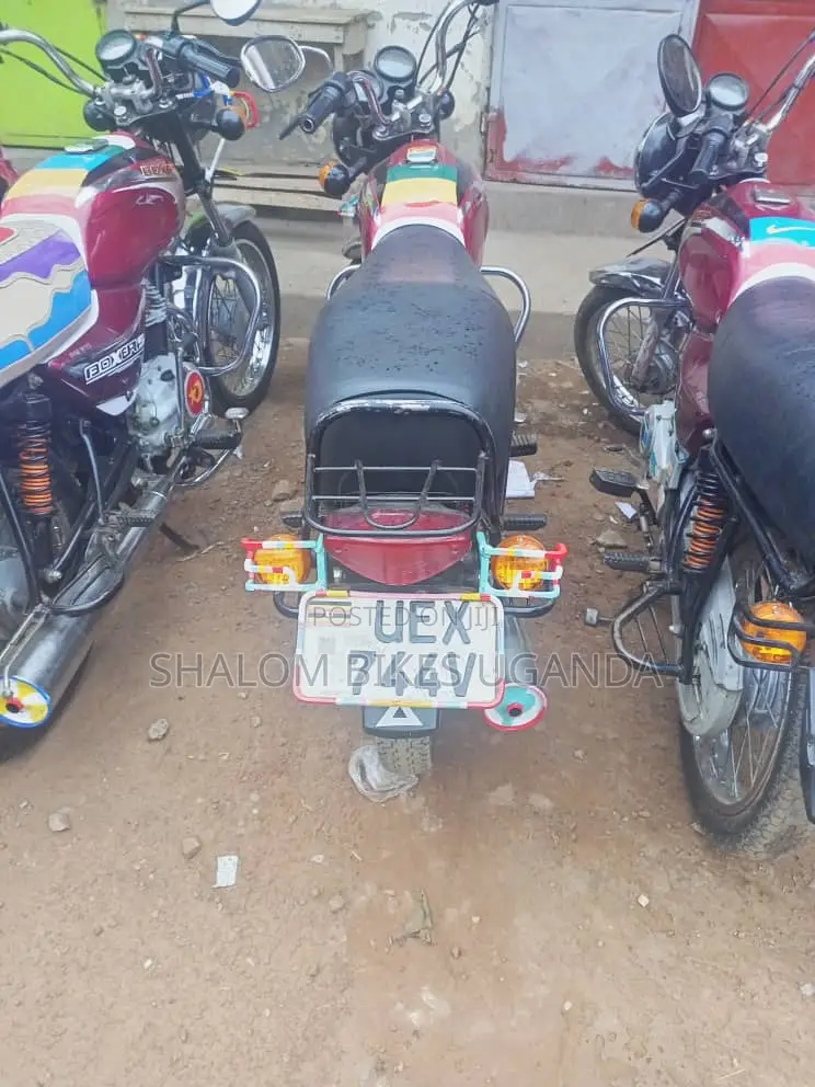Bajaj Boxer 2022 Red