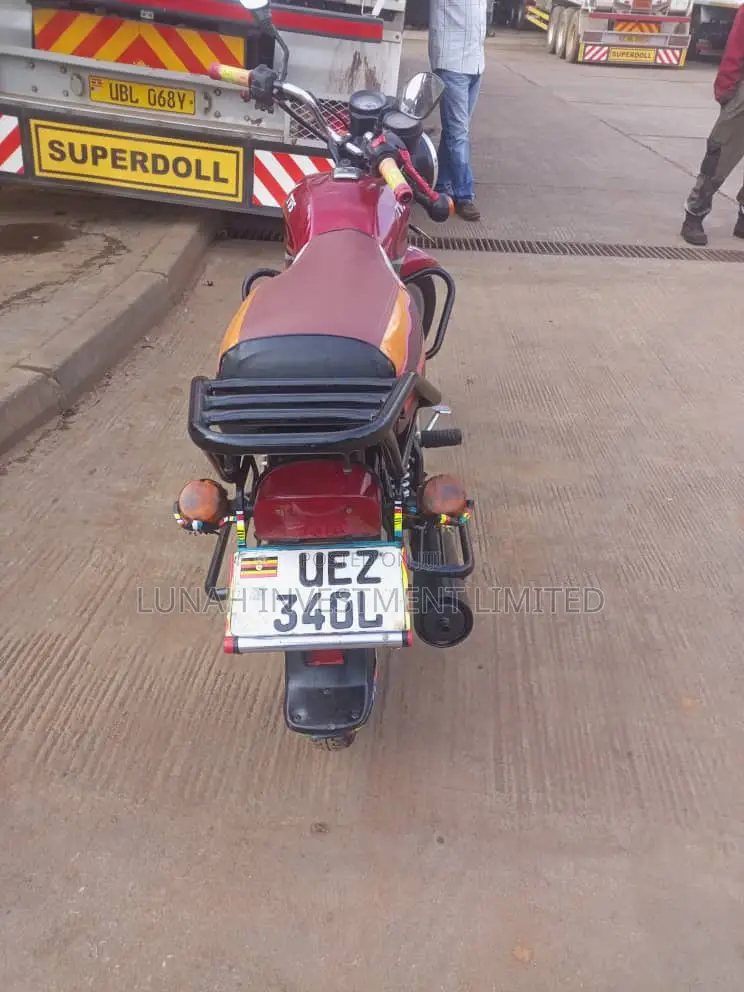 TVS HLX 125 2022 Red