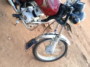 Bajaj Boxer 100 2022 Red