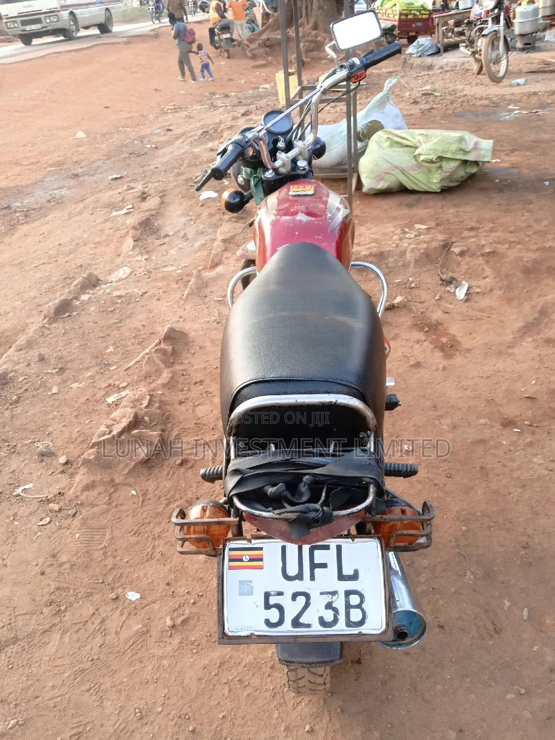 Bajaj Boxer 100 2022 Red