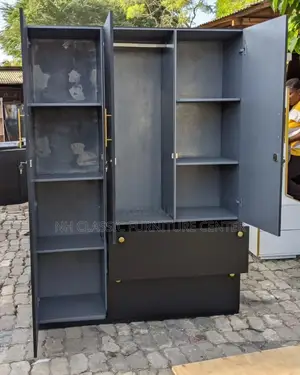 Wardrobe/ Wardrobe/ Wardrobe/ Wardrobe