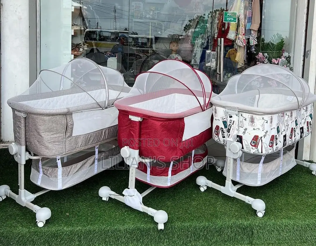 Adjustable Baby Bed/ Baby Bassinet
