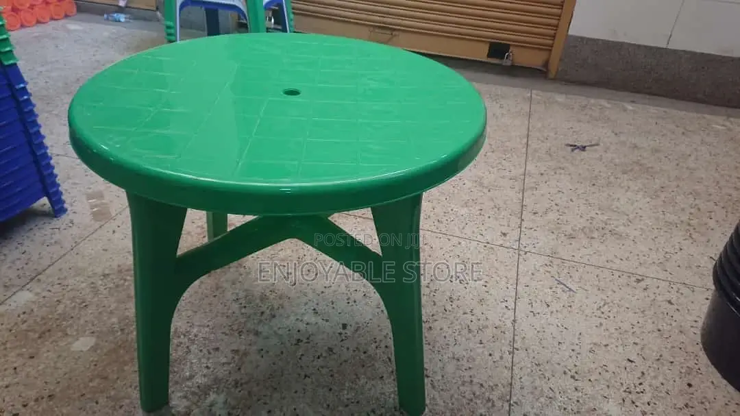 Bar and Restaurant Plastic Table