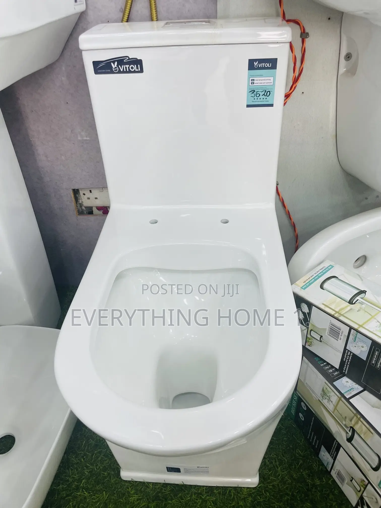 Executive Vitoli Toilet Seat in Central Division Plumbing & Water Supply, Everything Home