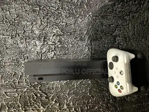 Xbox One X and One Game Pad €€66