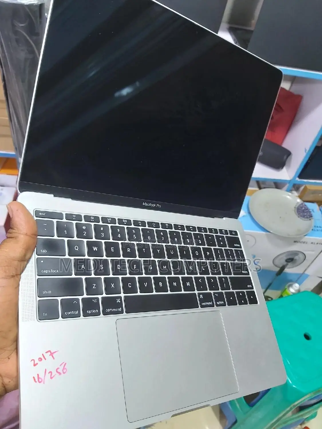 Laptop Apple MacBook Pro 2017 8GB Intel Core I5 SSD 256GB