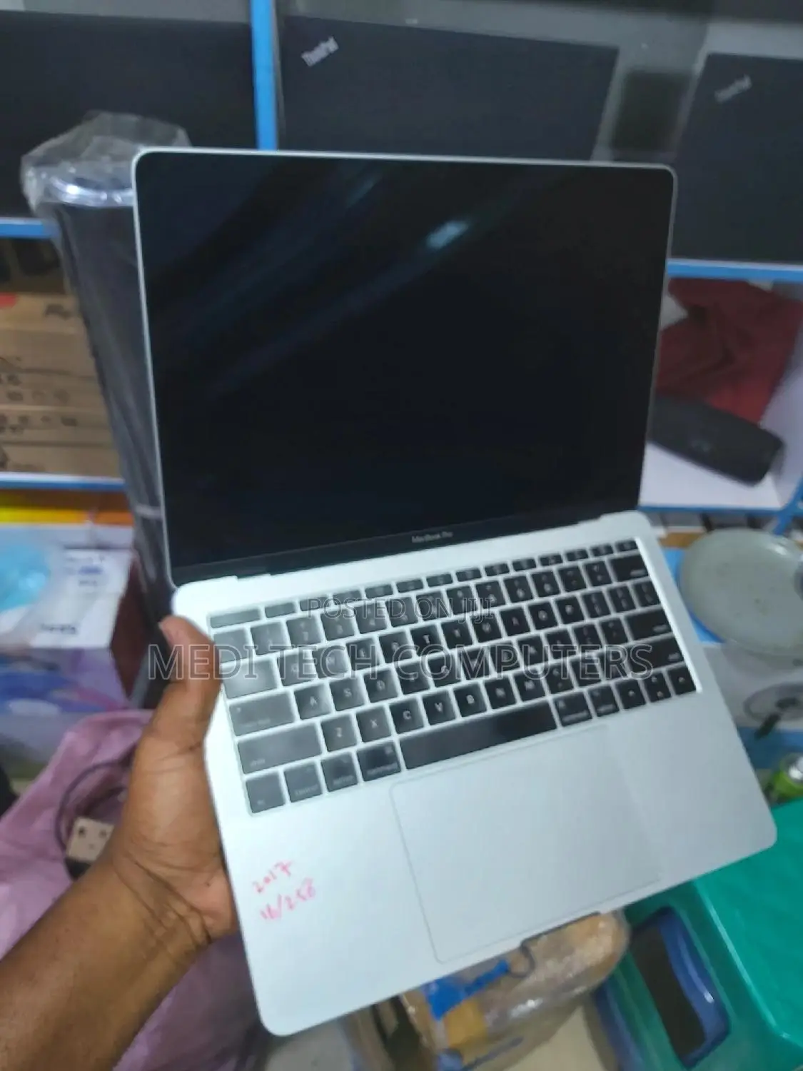 Laptop Apple MacBook Pro 2017 8GB Intel Core I5 SSD 256GB