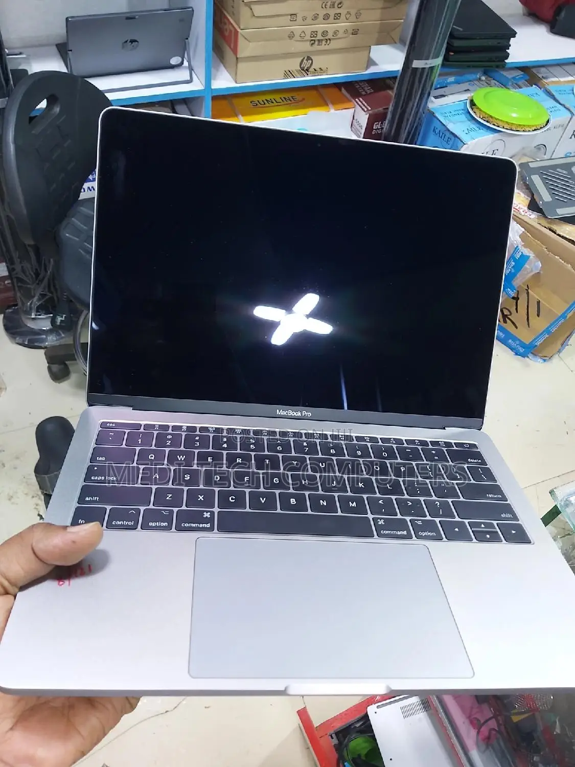 Laptop Apple MacBook Pro 2017 8GB Intel Core I5 SSD 256GB