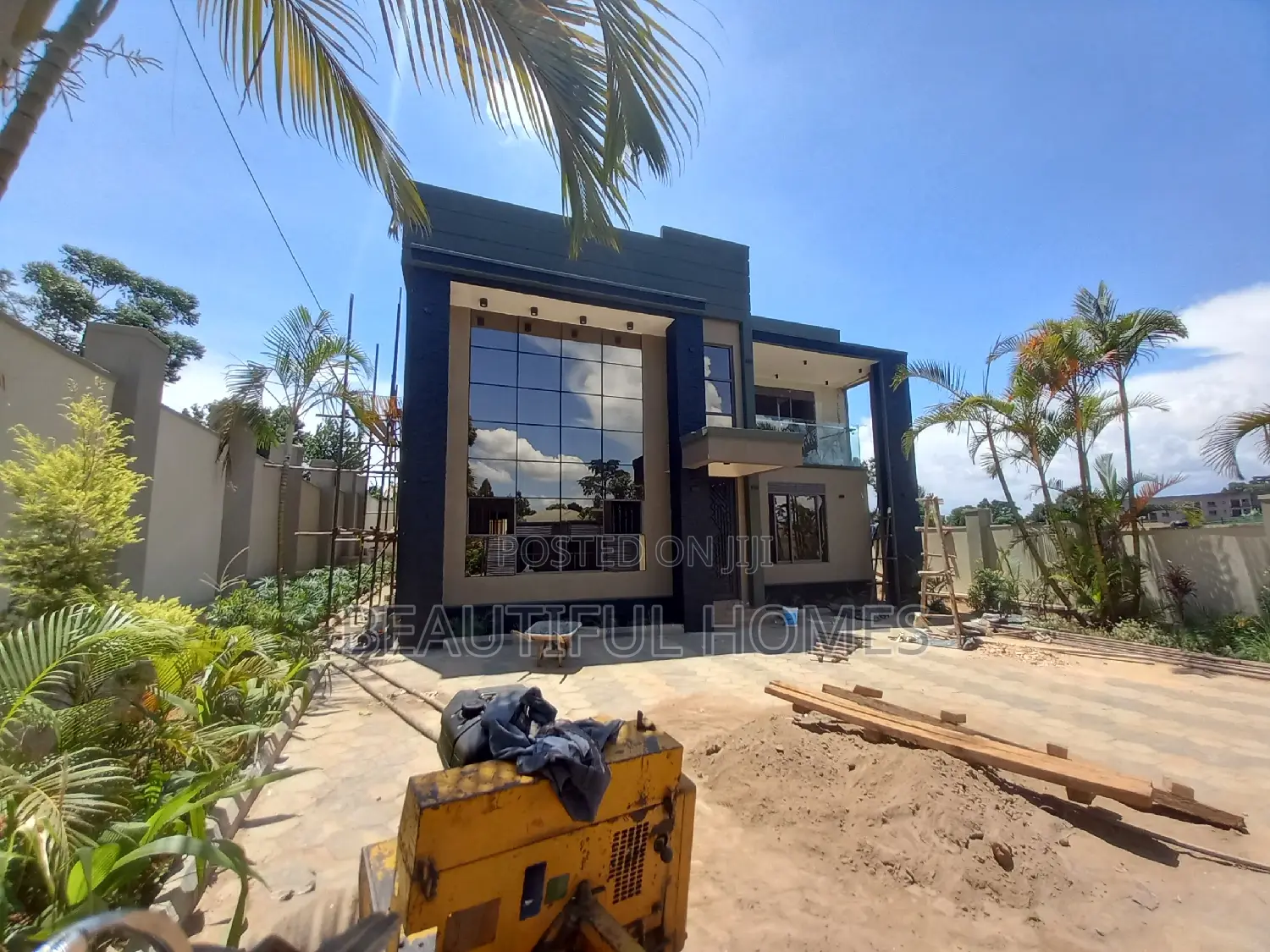 Furnished 5bdrm Duplex in Kyanja, Nakawa for sale