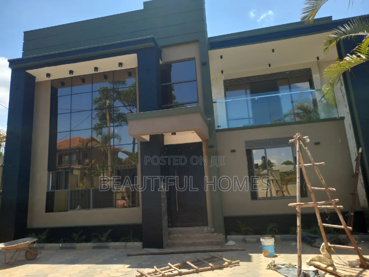 Furnished 5bdrm Duplex in Kyanja, Nakawa for sale