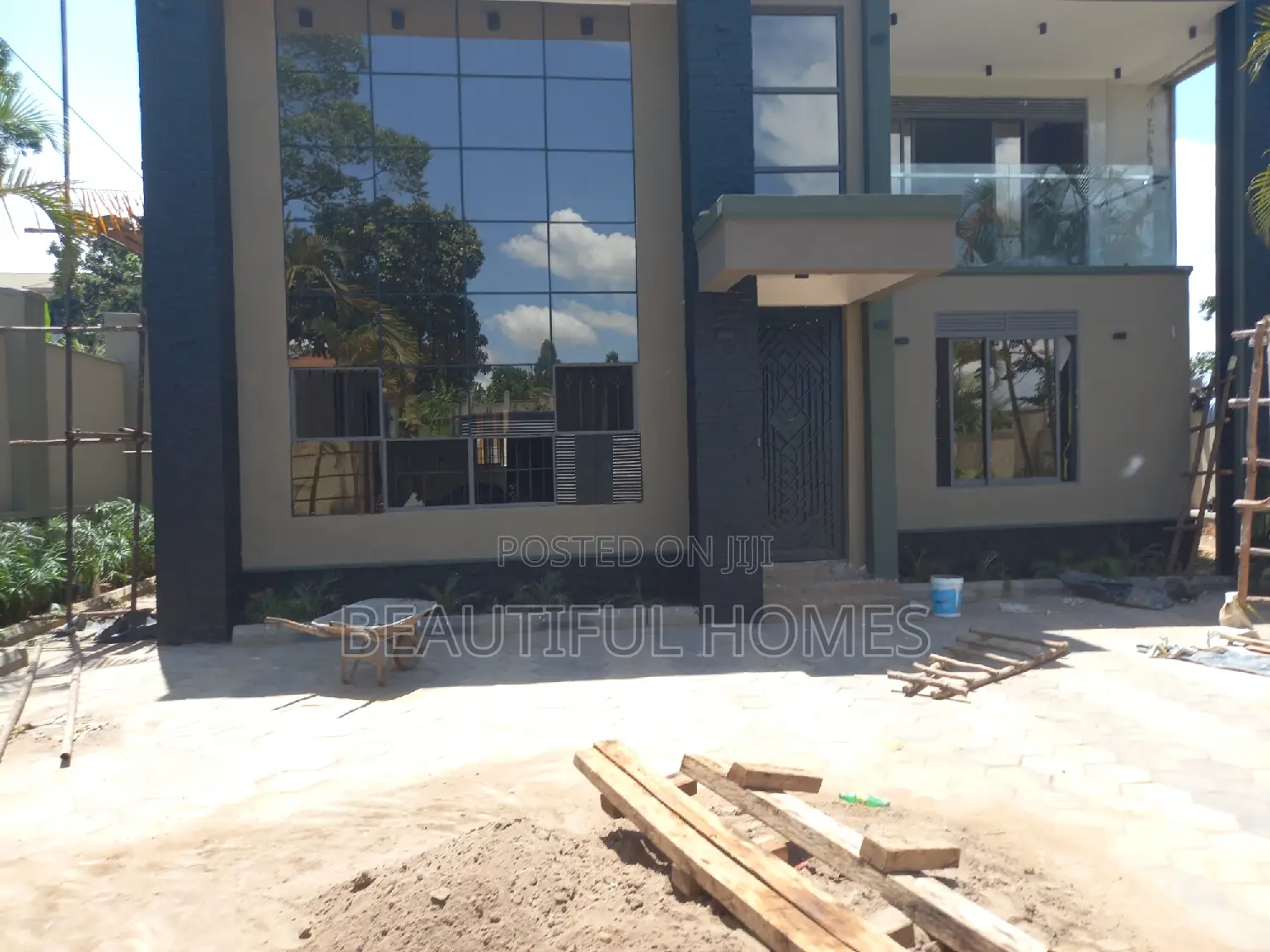 Furnished 5bdrm Mansion in Kyanja, Nakawa for sale