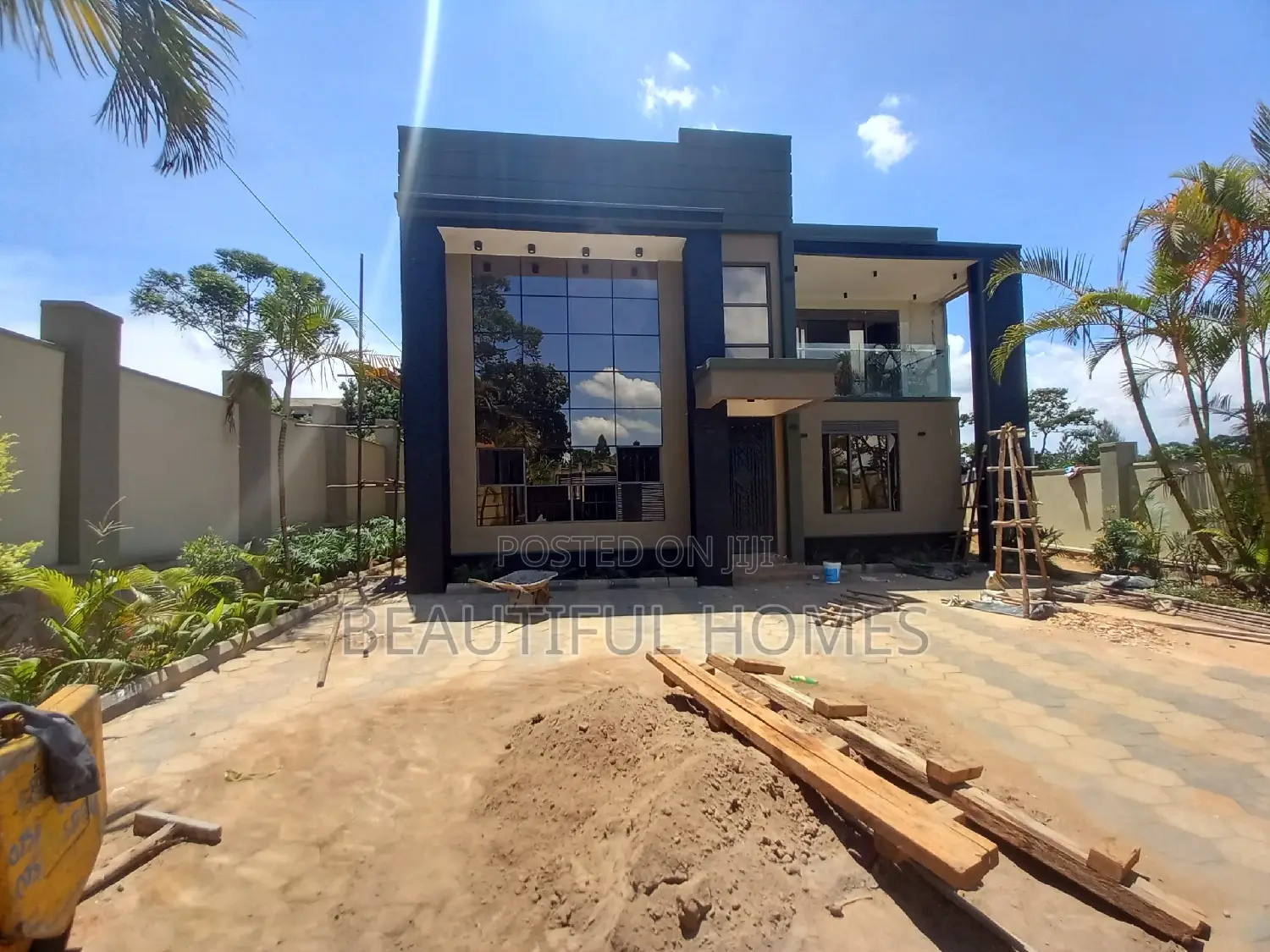 Furnished 5bdrm Duplex in Kyanja Rich, Nakawa for sale