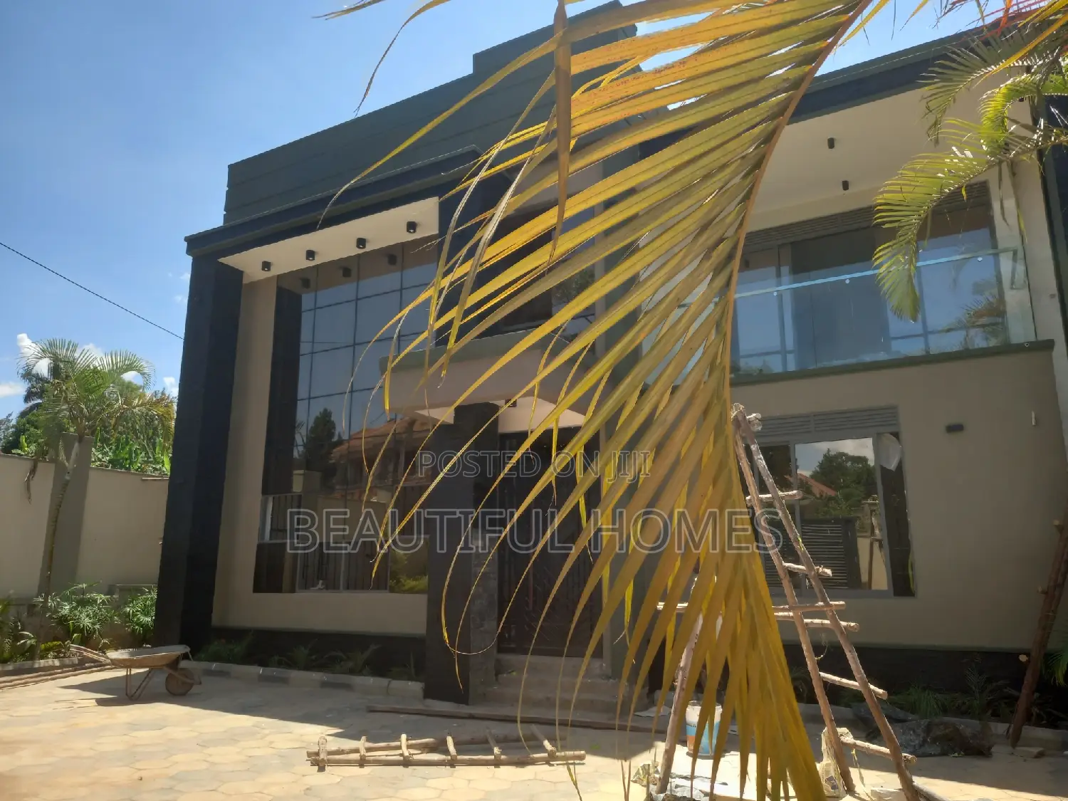 Furnished 5bdrm Duplex in Kyanja Rich, Nakawa for sale