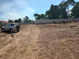Najjera 1.3acres Near the Main Road on Sale
