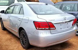 Toyota Premio 1.8 AWD 2017 Silver