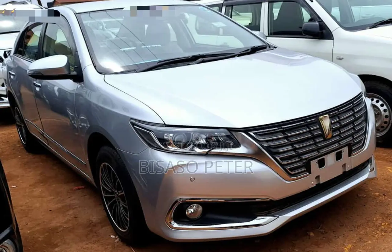 Toyota Premio 1.8 AWD 2017 Silver