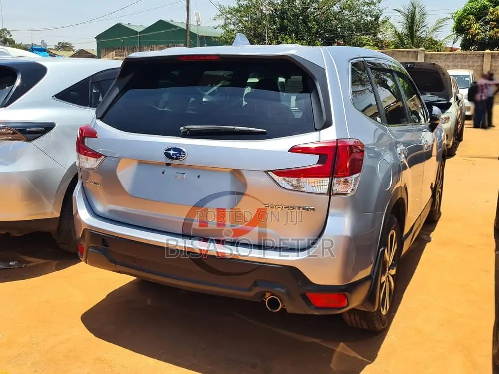 Subaru Forester 2.0XT Premium AWD 2018 Silver