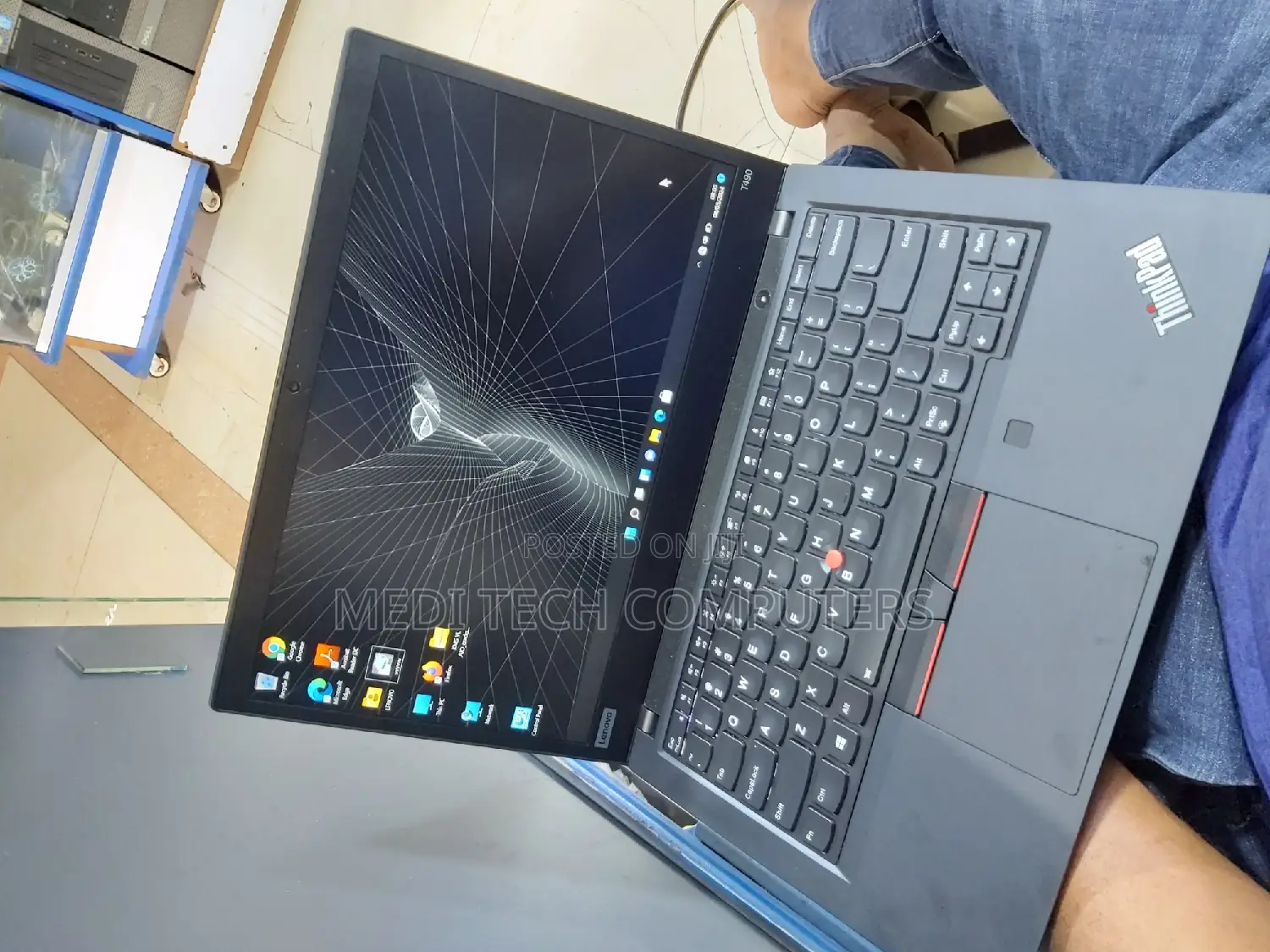 Laptop Lenovo Thinkpad T490s 8GB Intel Core I5 SSD 256GB