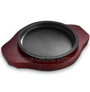 1 Piece Round Cast Iron Steak Plate With Wooden Base
