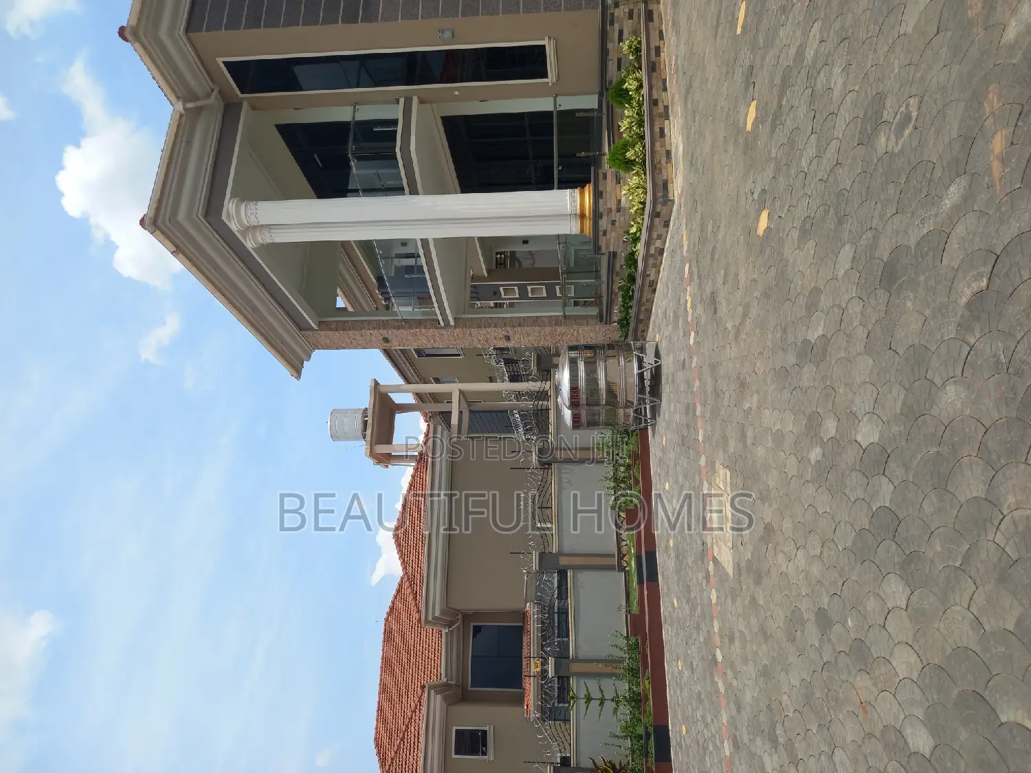 Furnished 6bdrm Duplex in Kira Rich, Central Division for sale