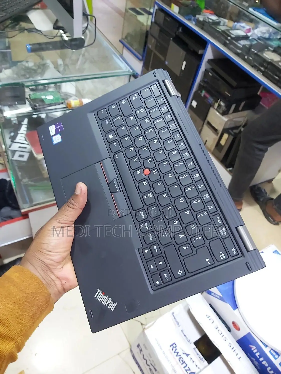 New Laptop Lenovo ThinkPad Yoga 370 8GB Intel Core I5 SSD 256GB