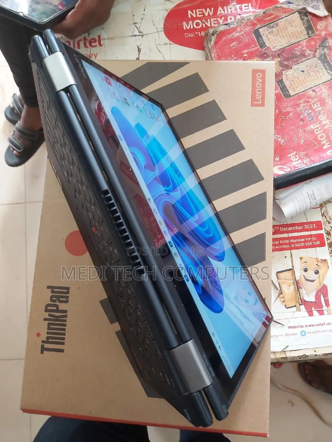 New Laptop Lenovo ThinkPad Yoga 370 8GB Intel Core I5 SSD 256GB