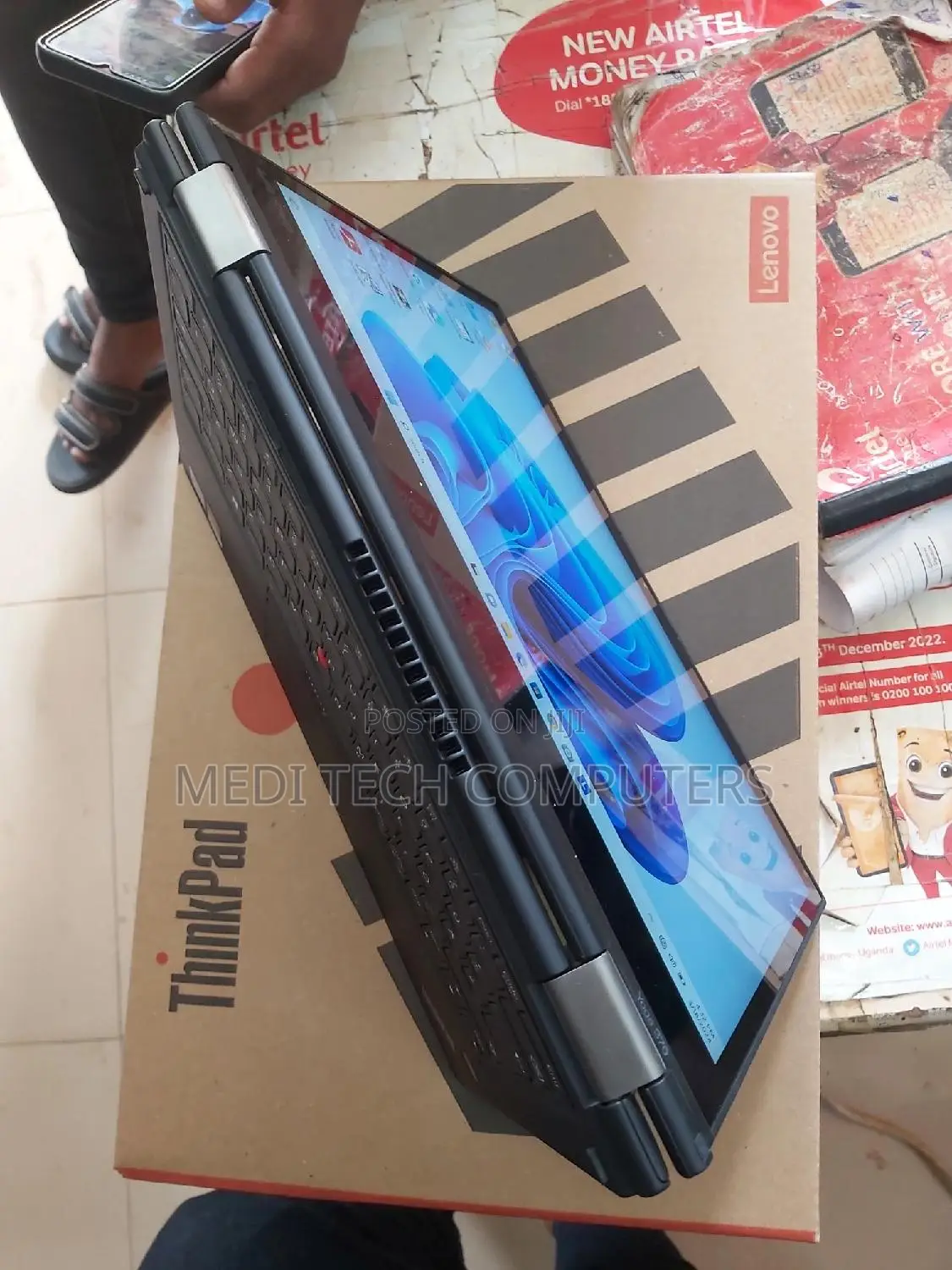 New Laptop Lenovo ThinkPad Yoga 370 8GB Intel Core I5 SSD 256GB
