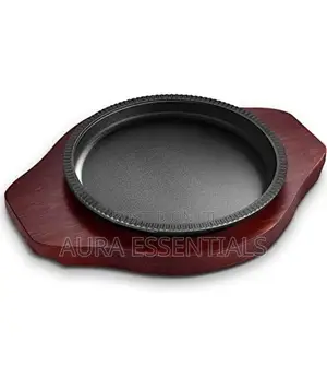 Round Cast Iron Steak Plate With Wooden Base