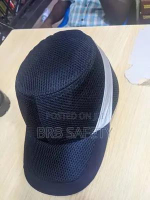 Safety Bump Cap With Reflector