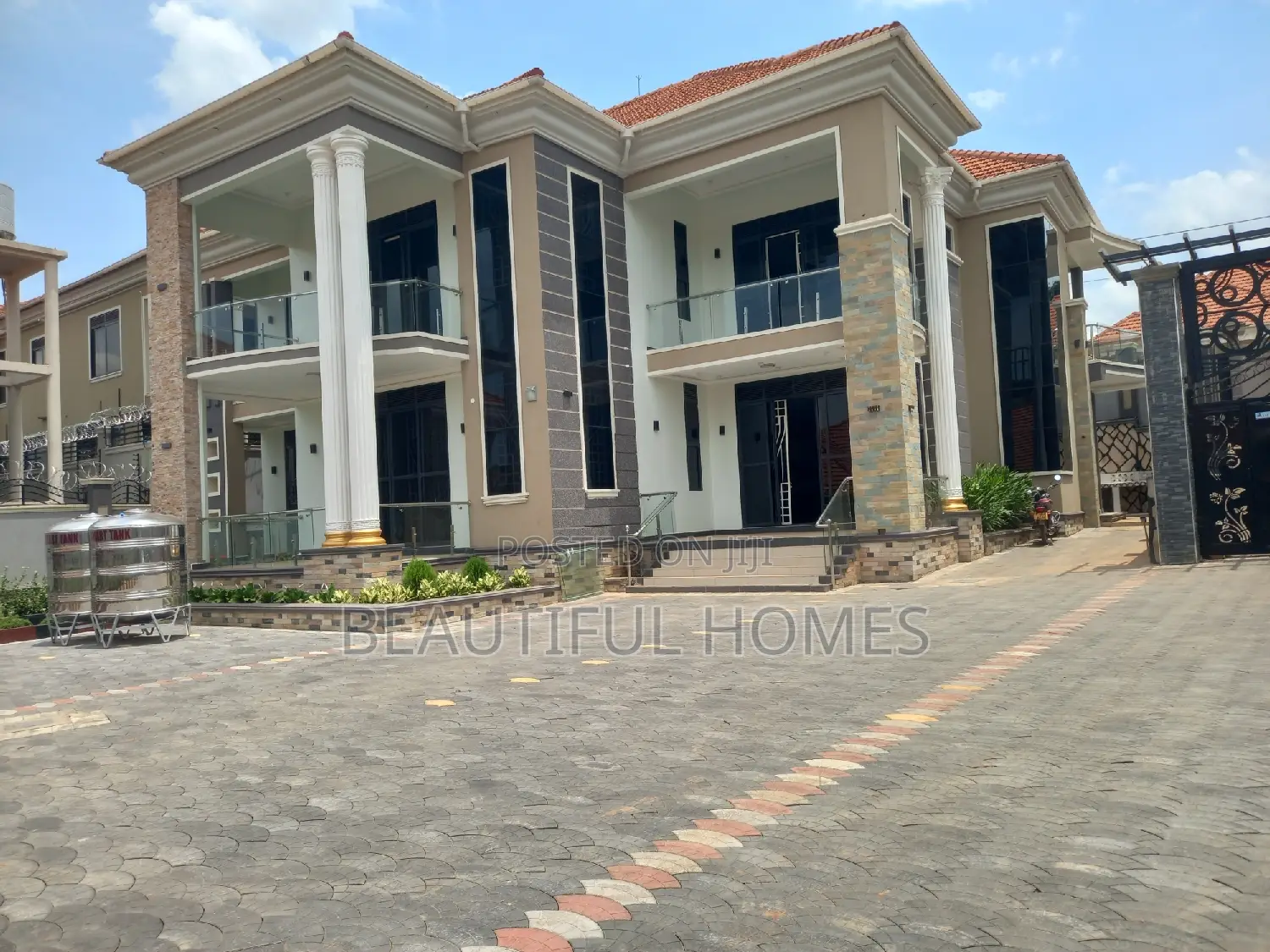 Furnished 6bdrm House in Kira for sale