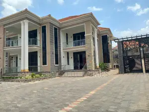 Furnished 6bdrm House in Kira for sale