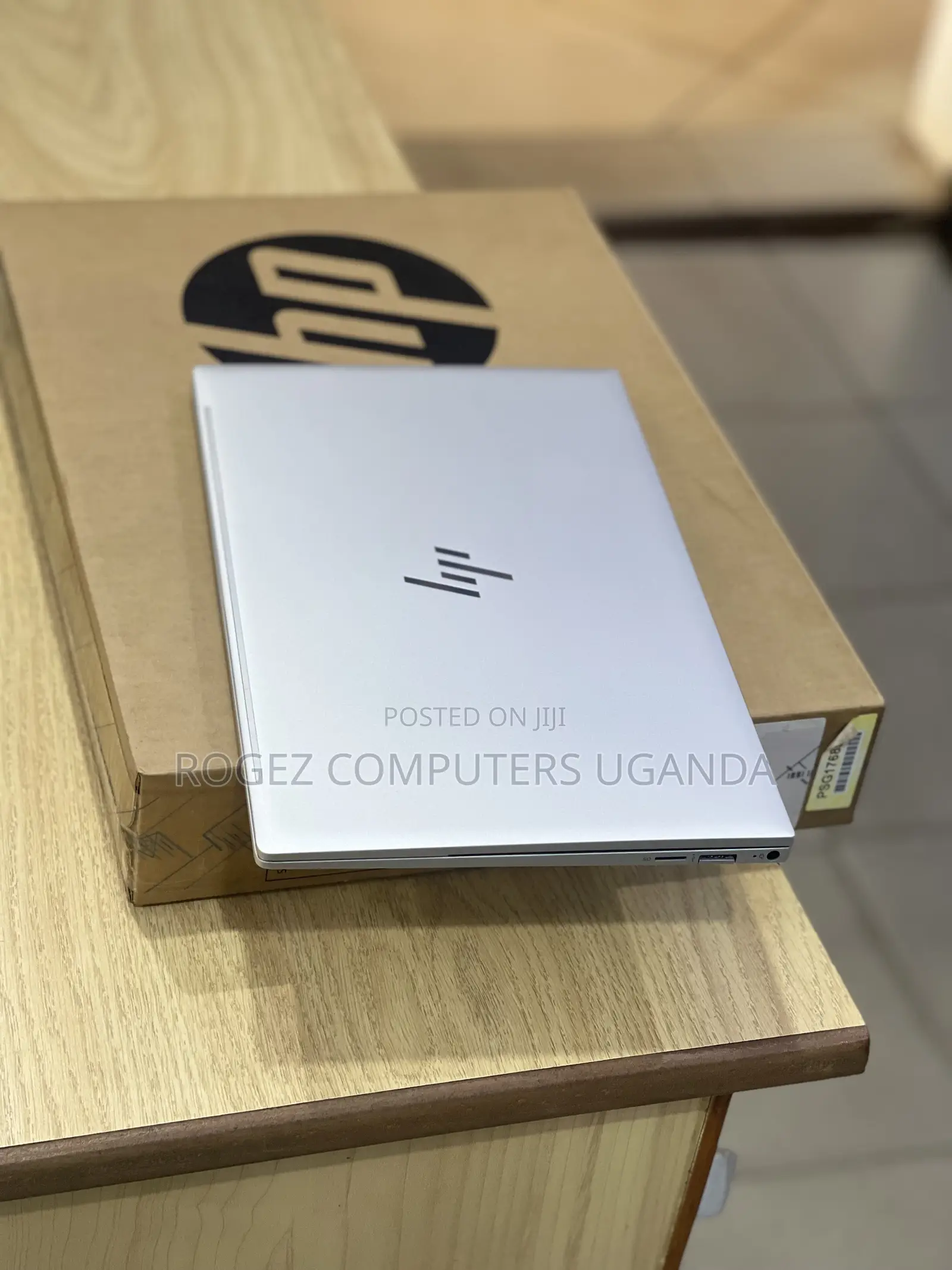 New Laptop HP Envy 13t 16GB Intel Core I7 SSD 512GB