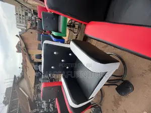 Simple Barber Chair for Men